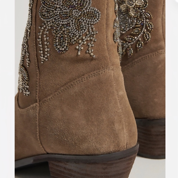 Anthropologie Floral Suede Brown Western Boots Embellished Beaded. Size 9 - Picture 3 of 7